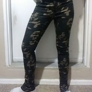 Rue21 Jeans - Green camo rue21 skinny pants Rue21 Jeans - Green camo rue21 skinny pants